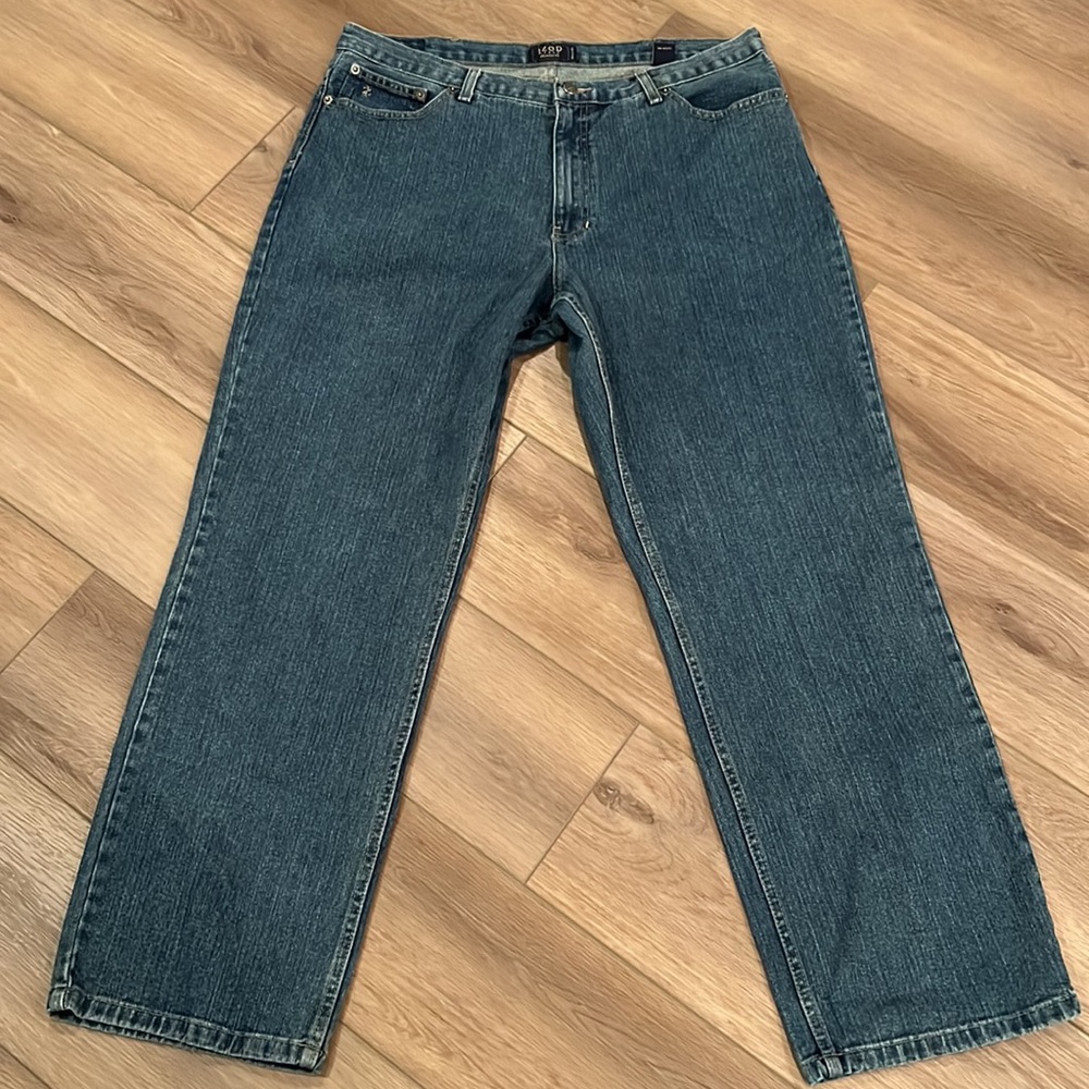 IZOD Jeans Relaxed Fit 38W x 32L